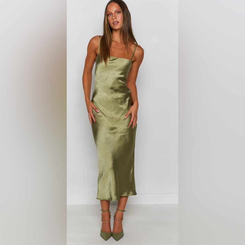 Beginning Boutique Olive Green Amaryllis Dress